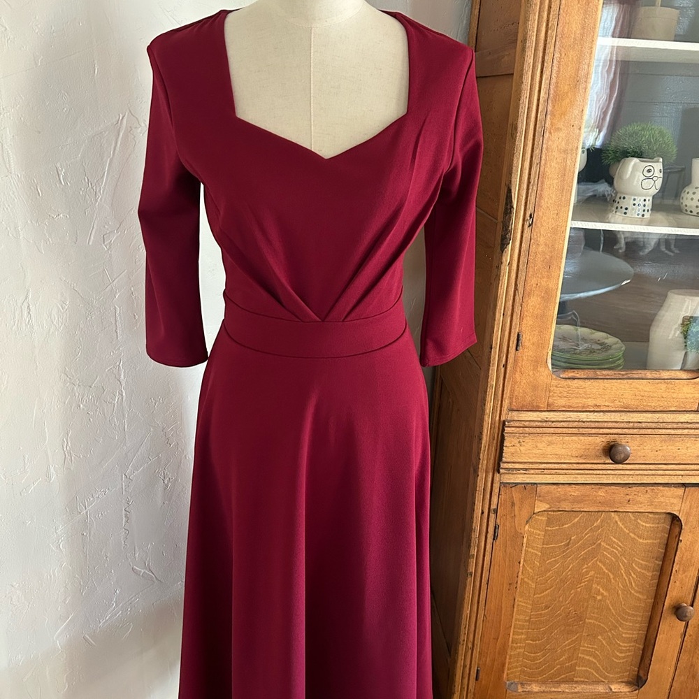 Vintage Chic for Top Vintage Pinup Swing Dress in Cranberry Red - Picture 3 of 8